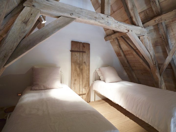 attic bedroom